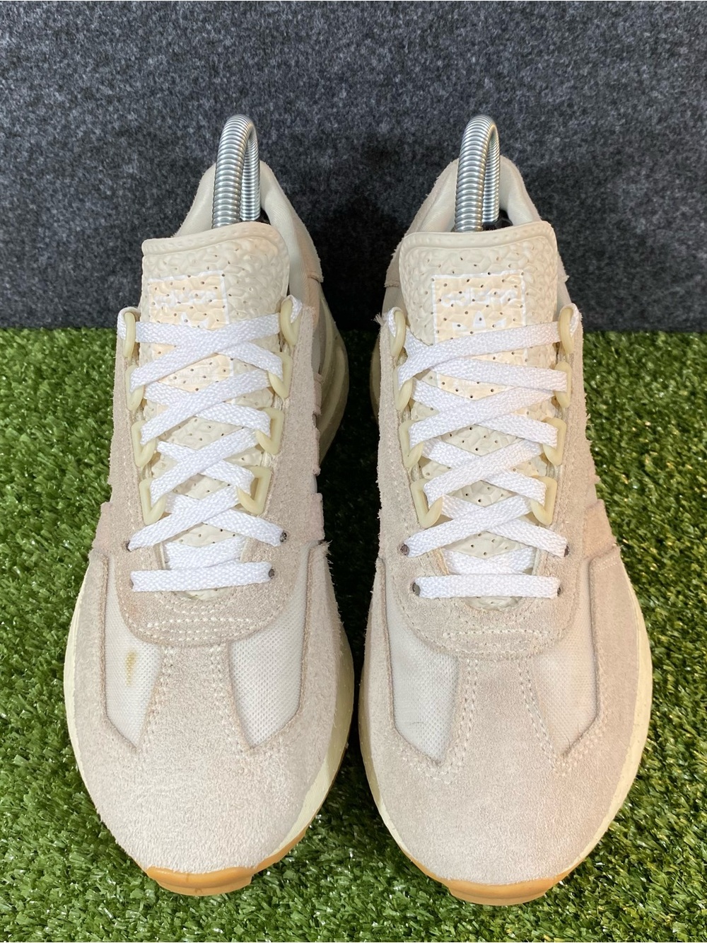 Adidas Retropy E5 Athletic Running Shoes Sneakers Women's Size 7.5 Off White